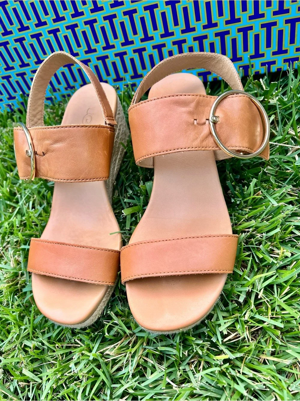 UGG beautiful wedge